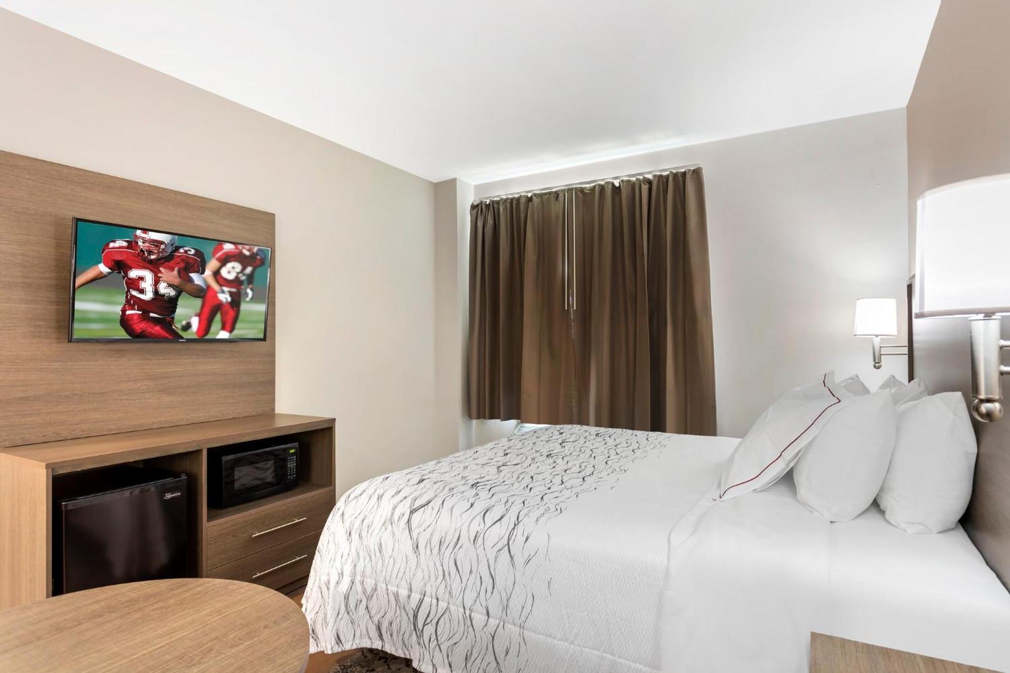 Red Roof Inn Plus Jamaica, Ny - Jfk Airport New York Exterior photo