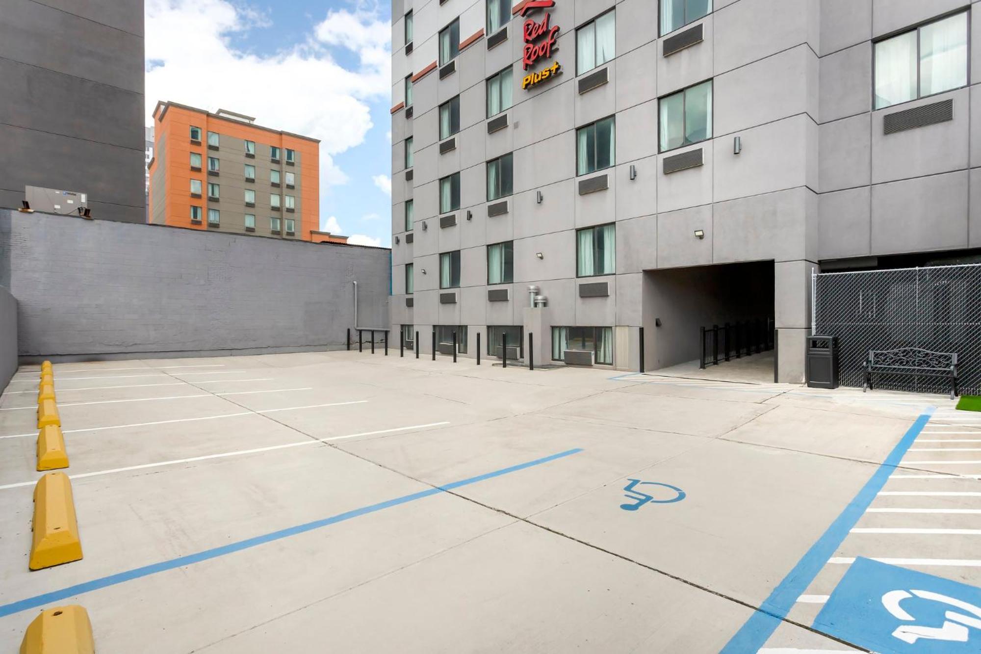 Red Roof Inn Plus Jamaica, Ny - Jfk Airport New York Exterior photo