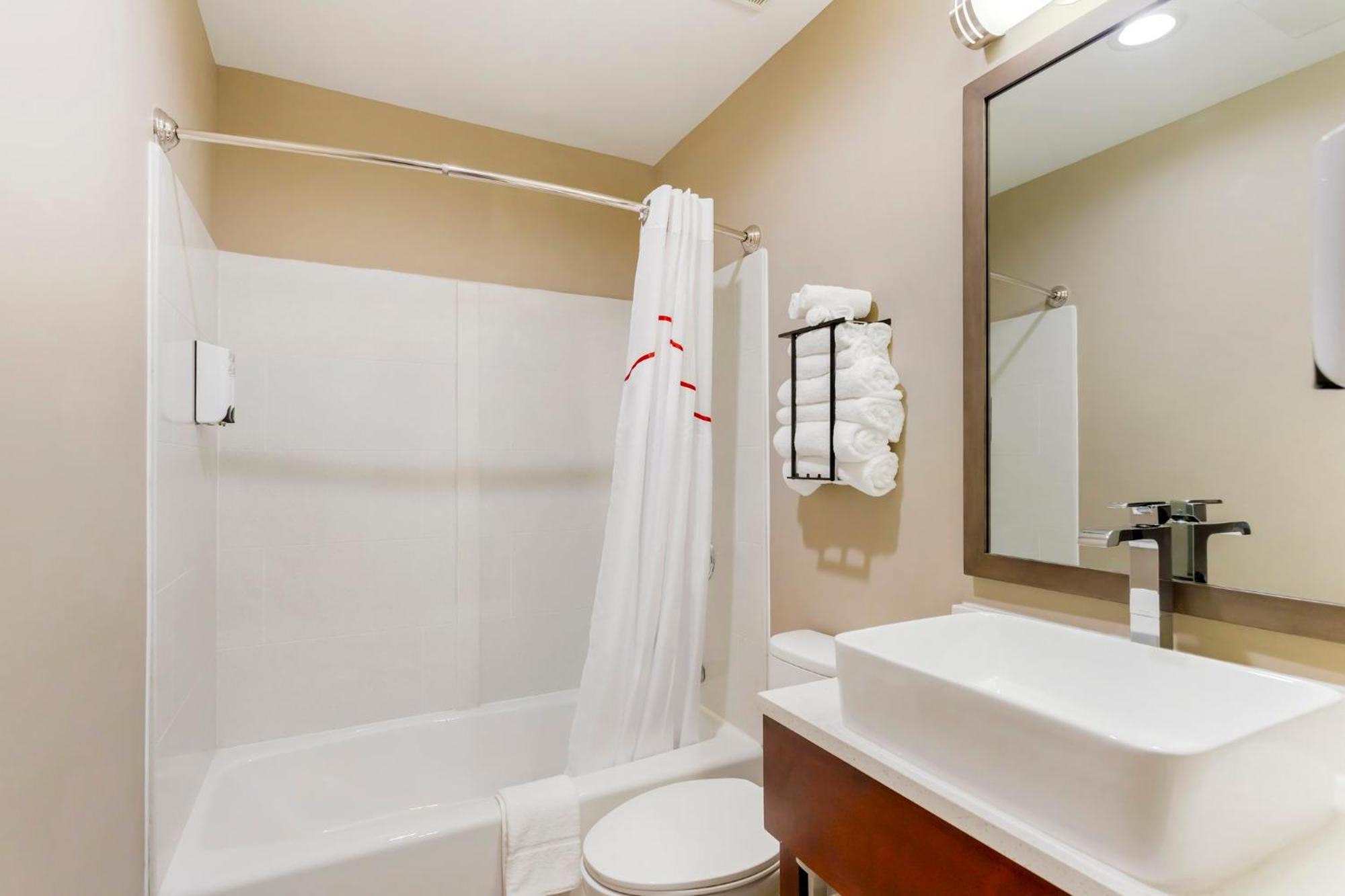 Red Roof Inn Plus Jamaica, Ny - Jfk Airport New York Exterior photo