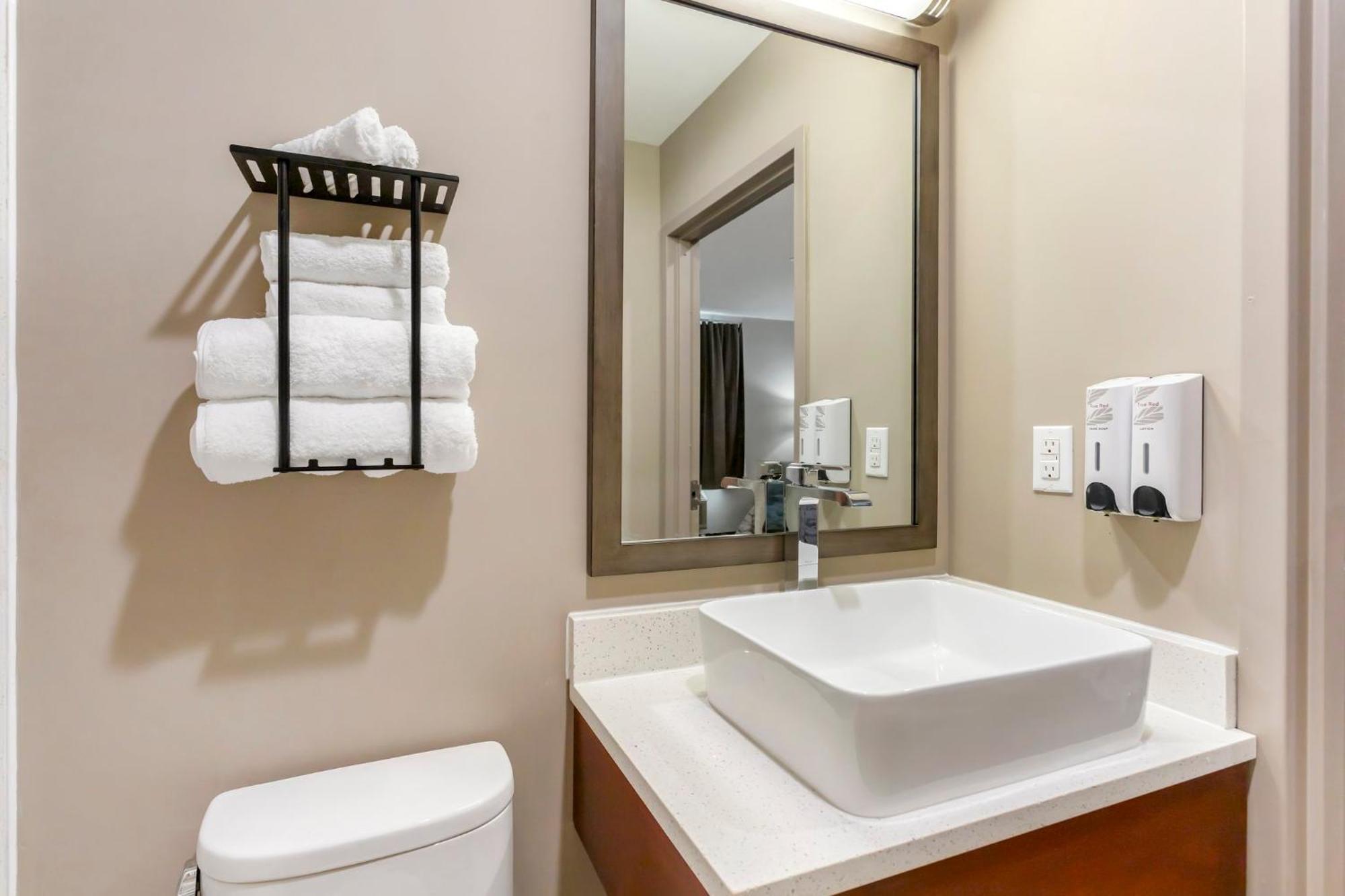 Red Roof Inn Plus Jamaica, Ny - Jfk Airport New York Exterior photo
